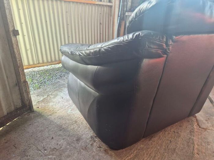leather arm chair