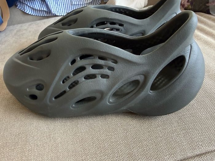 yezzy foam