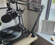 SubZero DB30 Dynamic Podcast Studio Microphone, Rode PSA 1 Boom Arm Pack