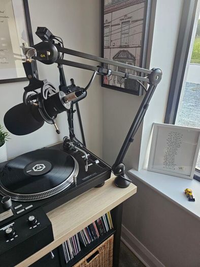 SubZero DB30 Dynamic Podcast Studio Microphone, Rode PSA 1 Boom Arm Pack