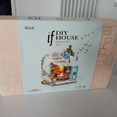 DIY Mini House Kit - Doras Loft