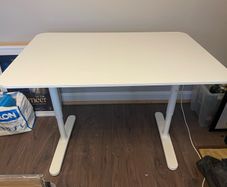 Office desk 100 X 80 cm with adjustable height