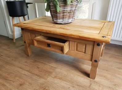 pine table