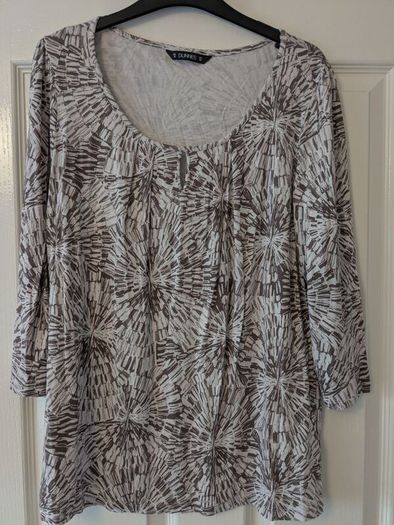 Dunnes dressy top
