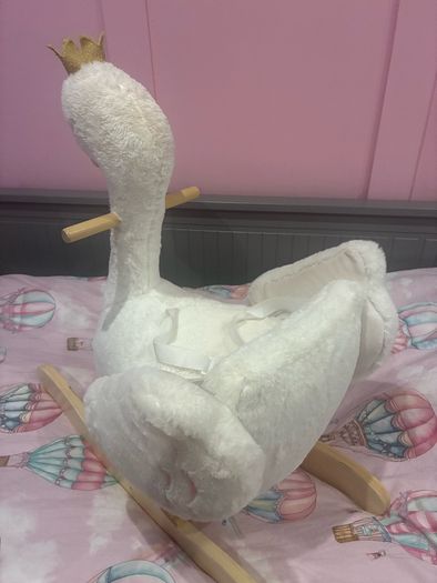 Rocking Swan