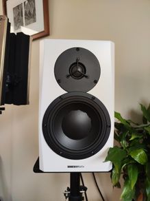 Dynaudio Lyd 7 (pair) + Stands