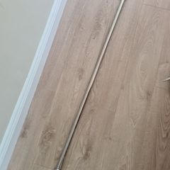 Extendable curtain pole