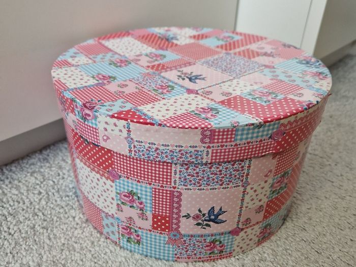 Round Storage Box