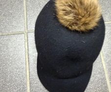 kids hat horse riding