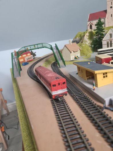 00 guage American locomotive