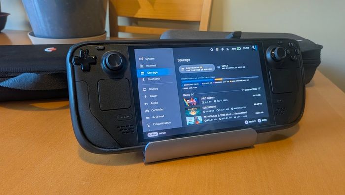Steam Deck OLED 1T + 512Gb  + dock + cases - mint condition