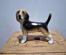Staffordshire Token Pottery ceramic beagle
