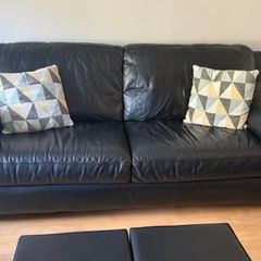 Large leather suite