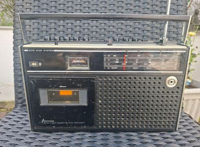 Vintage Mitsubishi portable radio cassette player/recorder