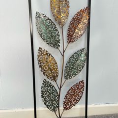 Metal leaf wall hanging