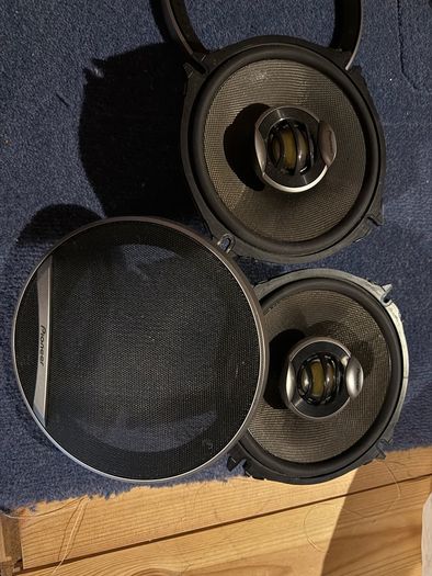 Sony TS-E1702is car speaker