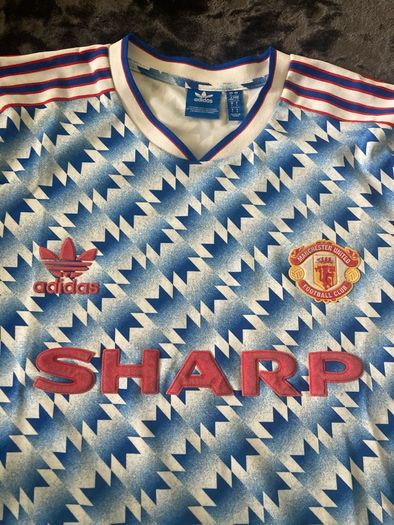 Man United retro jersey