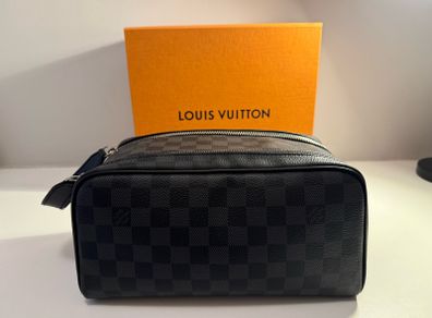 Louis Vuitton Dopp Kit