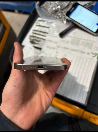 iPhone 16 pro max 256gb