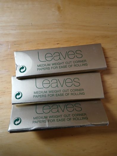 Bag with 50 packs of RIZZLA Papers