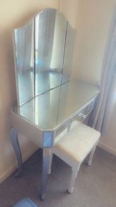 Vanity Table Dresser