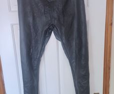 Brand New leather look skinny simless leggings size UK18/20 EU46/48 Postage included