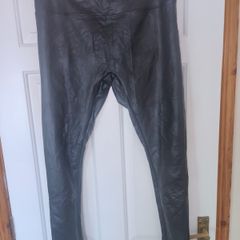 Brand New leather look skinny simless leggings size UK18/20 EU46/48 Postage included