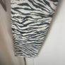 jeans Zara high waisted animal print jeans size. 40 Image 10