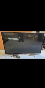 43-inch JVC Smart tv with remote control