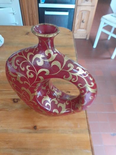 Chinese style vase.