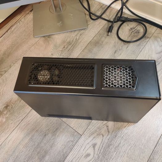Mini Asus Gaming PC Antec itx case small / compact