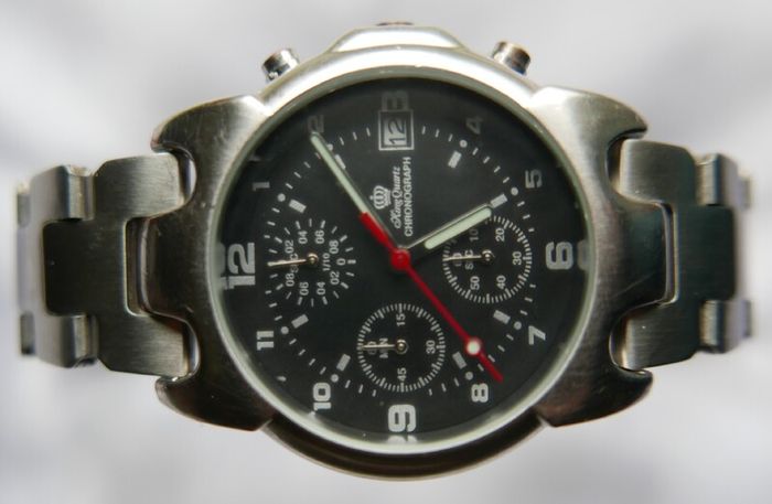 King QUARTZ CHRONOGRAPH Stainless Steel-atm Water Resistant Watch