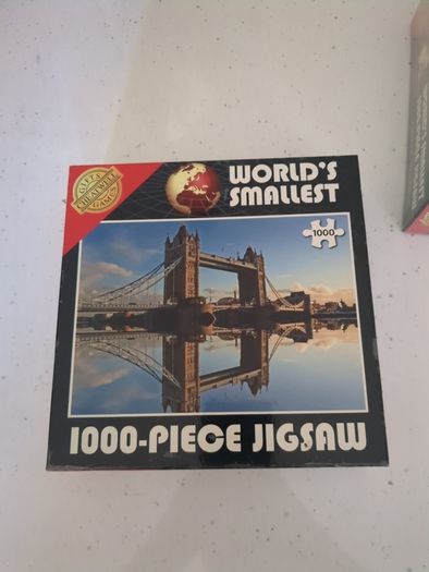 World's Smallest 1000 piece jigsaw - Tower of London