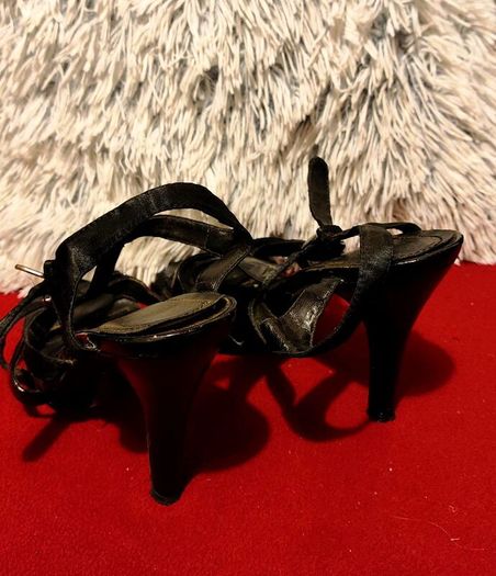 Elegant Black Strappy Heels Size UK 5 / EUR 38