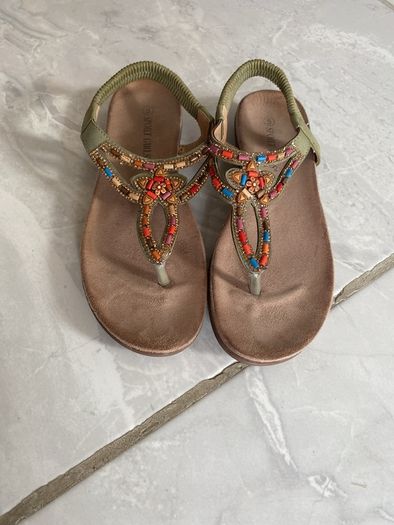 Pretty Ladies Sandals size 5