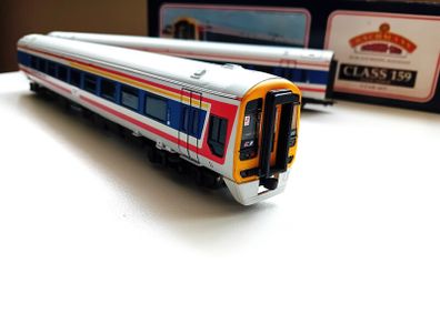 Model Railway  Bachmann  Class 159 Dmu