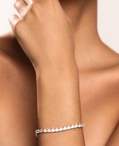 Dylan Oaks Amore tennis bracelet