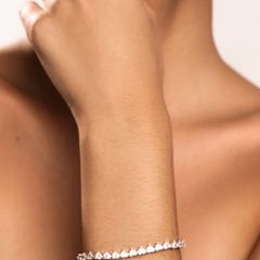 Dylan Oaks Amore tennis bracelet