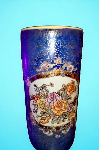 Chinese handpainted large floor vase/umbrella holder