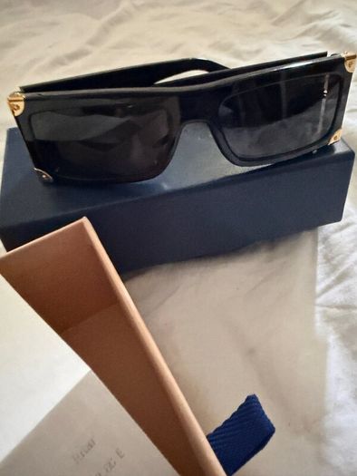 Louis Vuitton LV Heritage Low Square Sunglasses