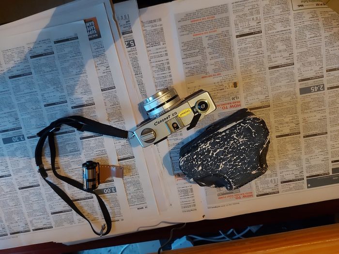 Canon Canonet 28 film camera and carrying case in very good cosmetic condition