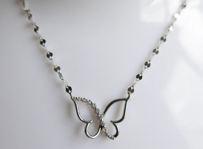 Vintage 925 Sterling Silver Butterfly Women's Pendant Necklace length 14" - 2g
