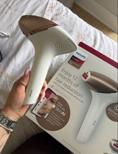 Philips Lumea Series 9900 IPL Hair Removal Device - Excellent Condition