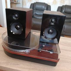 Steepletone Stereo Turntable System with External Speakers