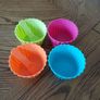 4  small bowls Image 3
