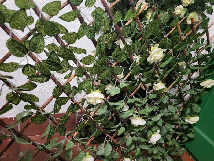 Artificial trellis with flowers (white roses)