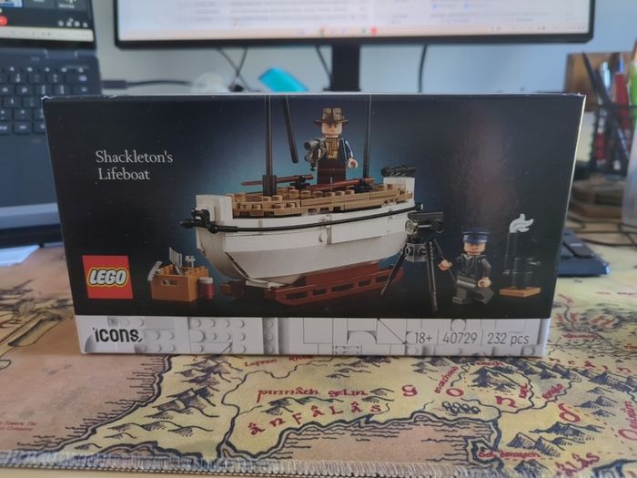 Lego 40729 "Shackleton's Lifeboat"