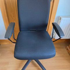Black Desk Chair