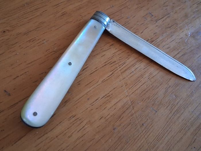 Sterling silver hallmarked mother of pearl Fruit Knife