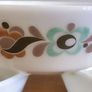 Vintage Jaj pyrex casserole dish pattern without lid. Image 3